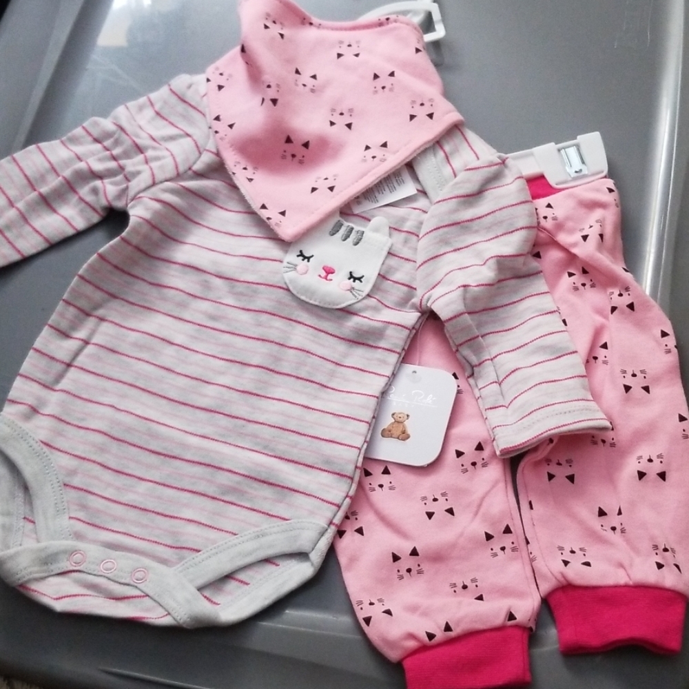 NWT Rene Rofe Baby Onsie, Cat Pants & Bib Size 0-3